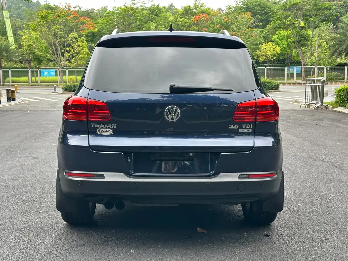 Volkswagen Tiguan 2012 2.0TDI Luxury фото 7