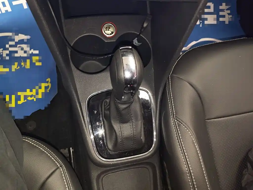 Volkswagen Polo 2016 1.6L Automatic Comfort фото 10