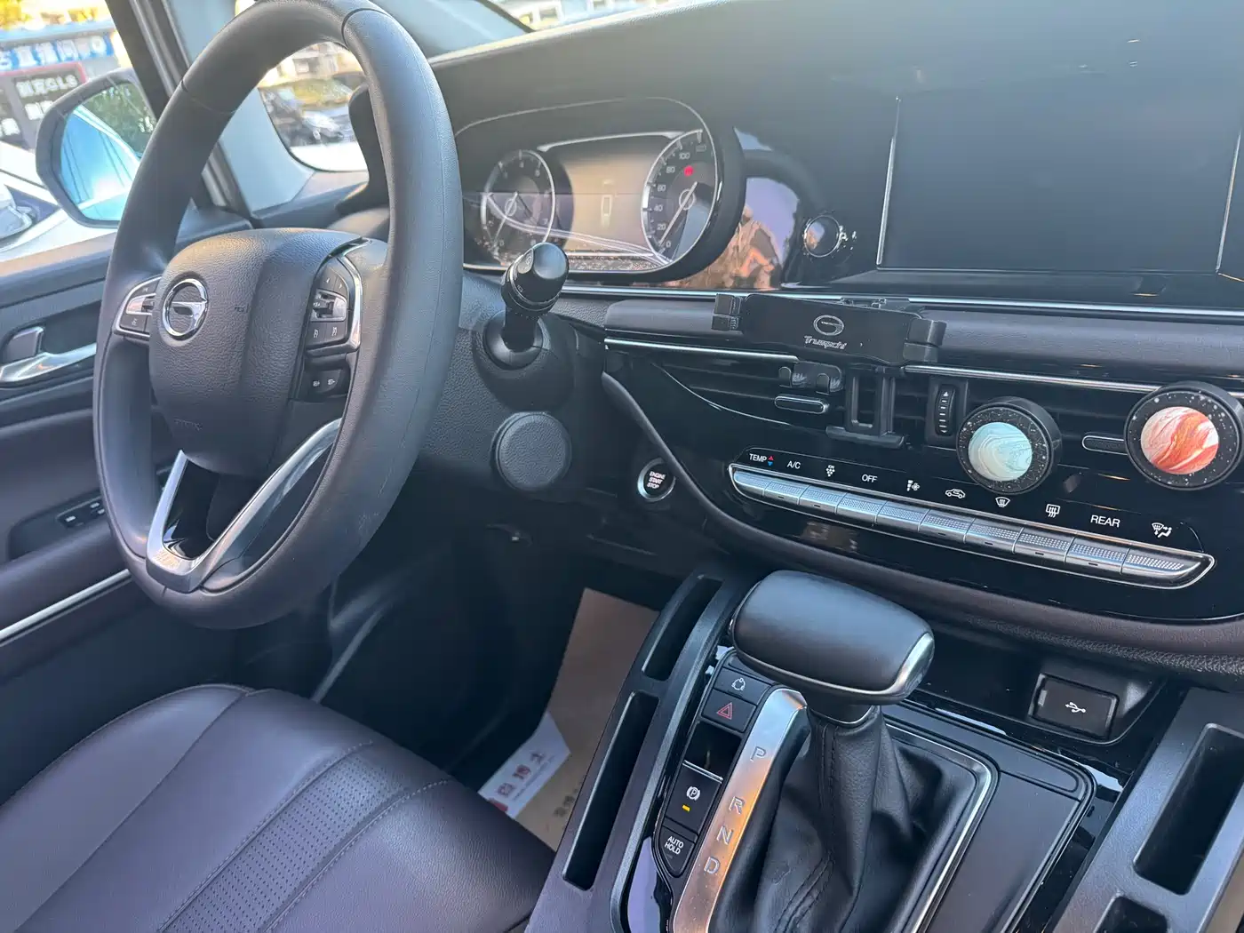 GAC Trumpchi Trumpchi M6 2019 270T Automatic Luxury (6-seater) China V фото 5