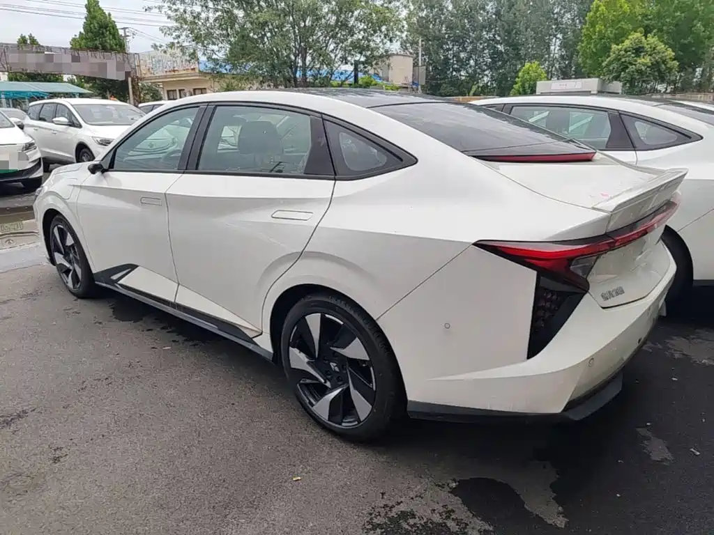 2026 Lingxi L