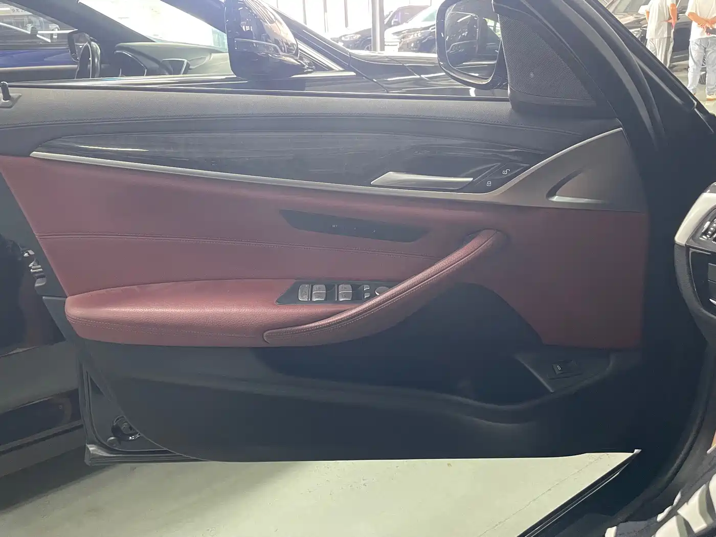 Фото 29 - BMW 5 Series