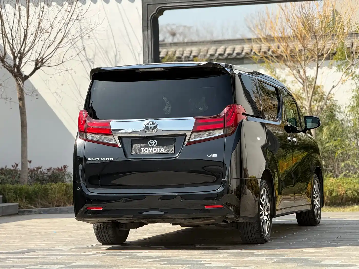 Toyota Alphard 2015 3.5L Luxury Edition фото 5