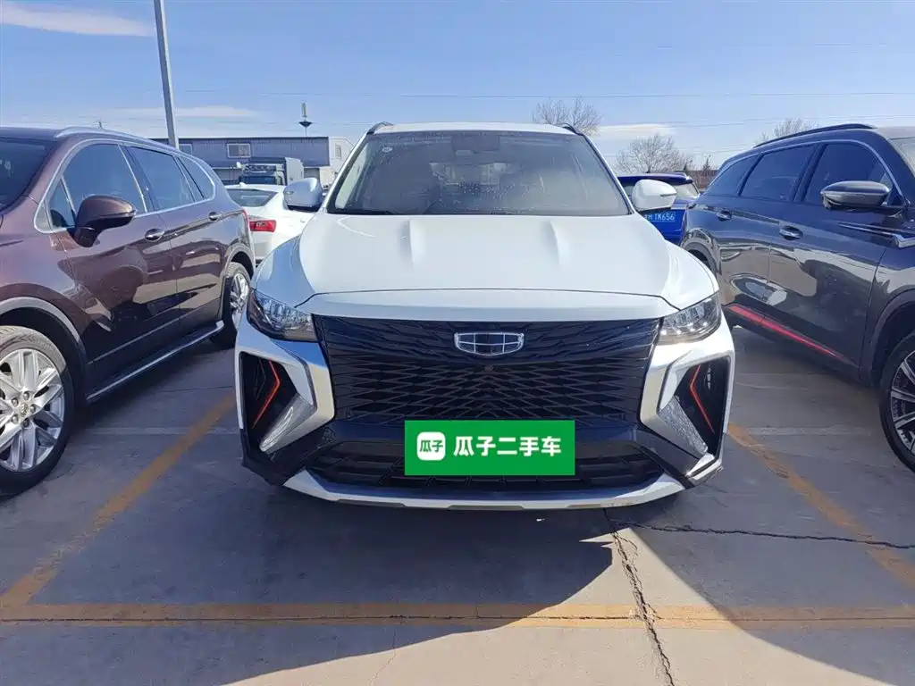 Фото 3 - Geely Atlas