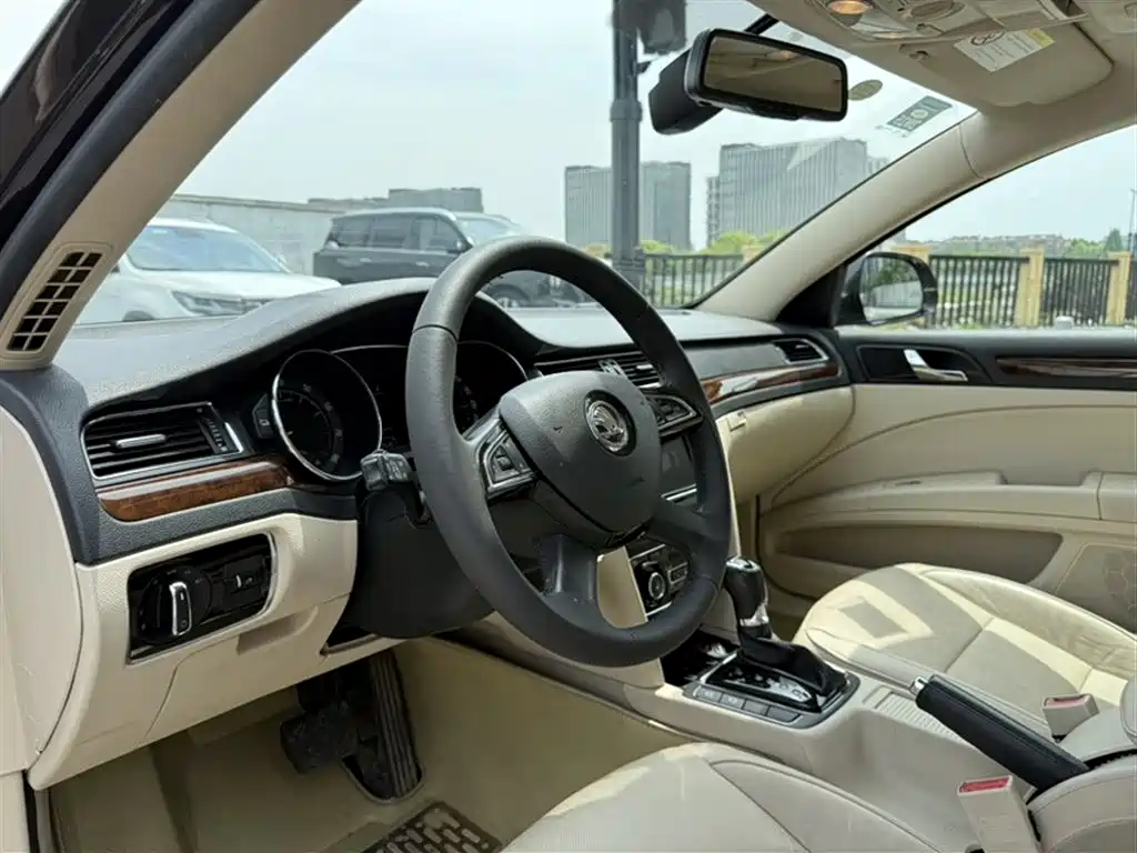 Škoda Superb 2013 1.8TSI Automatic Elegance Edition фото 14
