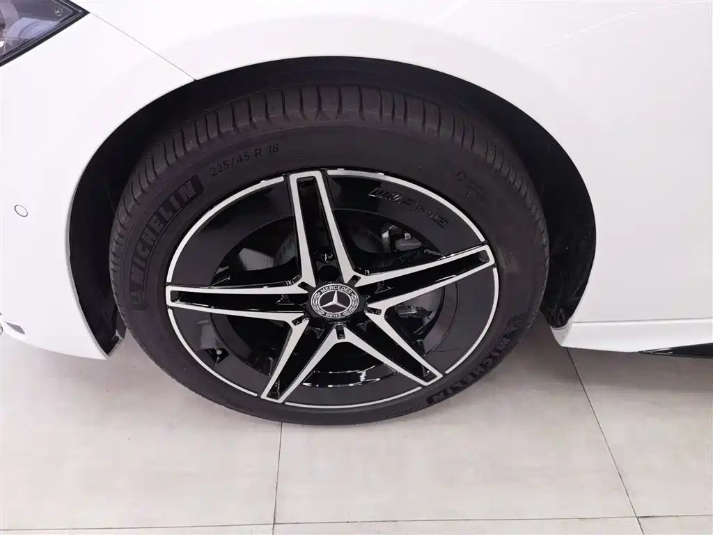 Mercedes-Benz C-Class 2023 Facelift C 260 L Night Sport Edition фото 23