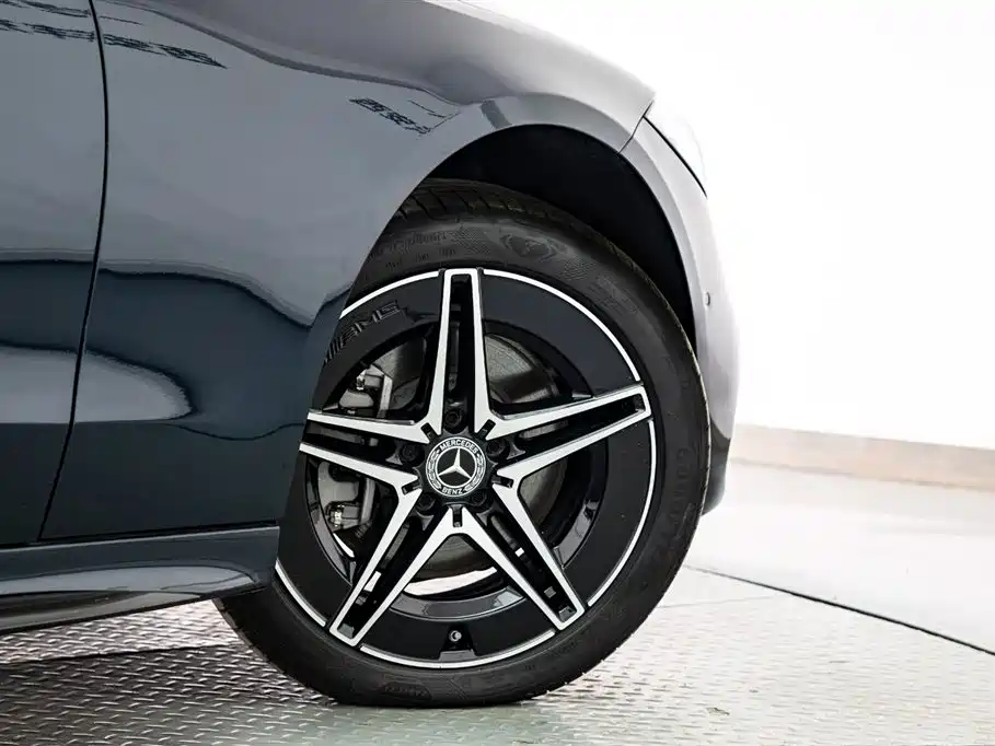 Mercedes-Benz C-Class 2025 C 260 L Night Sport Edition фото 19