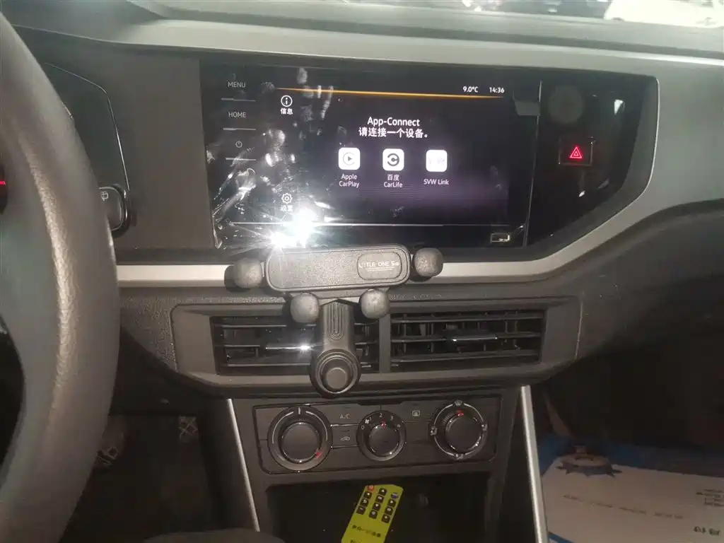 Volkswagen Polo 2022 Plus 1.5L Automatic Joyful Living Edition фото 9