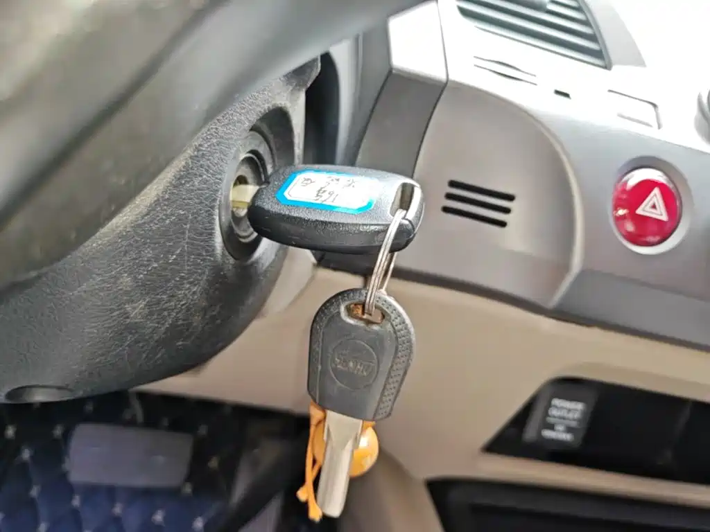 CIIMO CIIMO 2016 2015 1.8L Automatic Comfort Edition