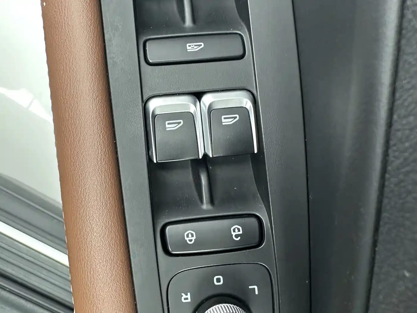 GEELY AUTOMOBILE VISION X6