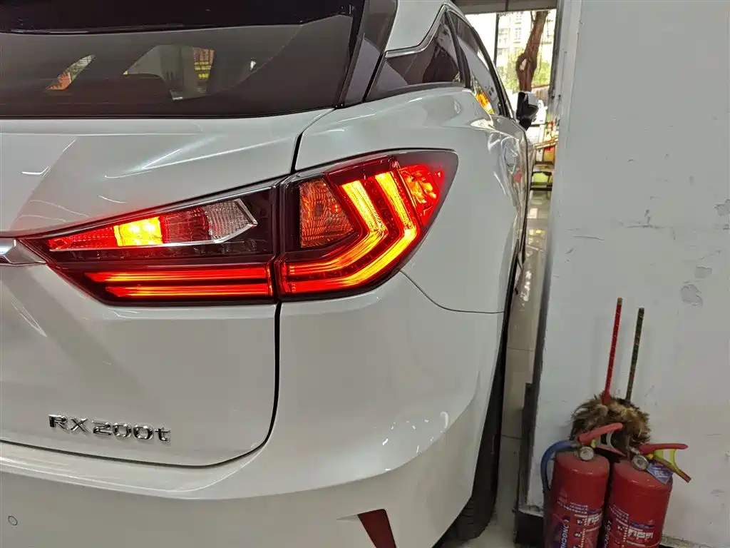 Lexus RX 2016 300 2WD Comfort Edition China V фото 24