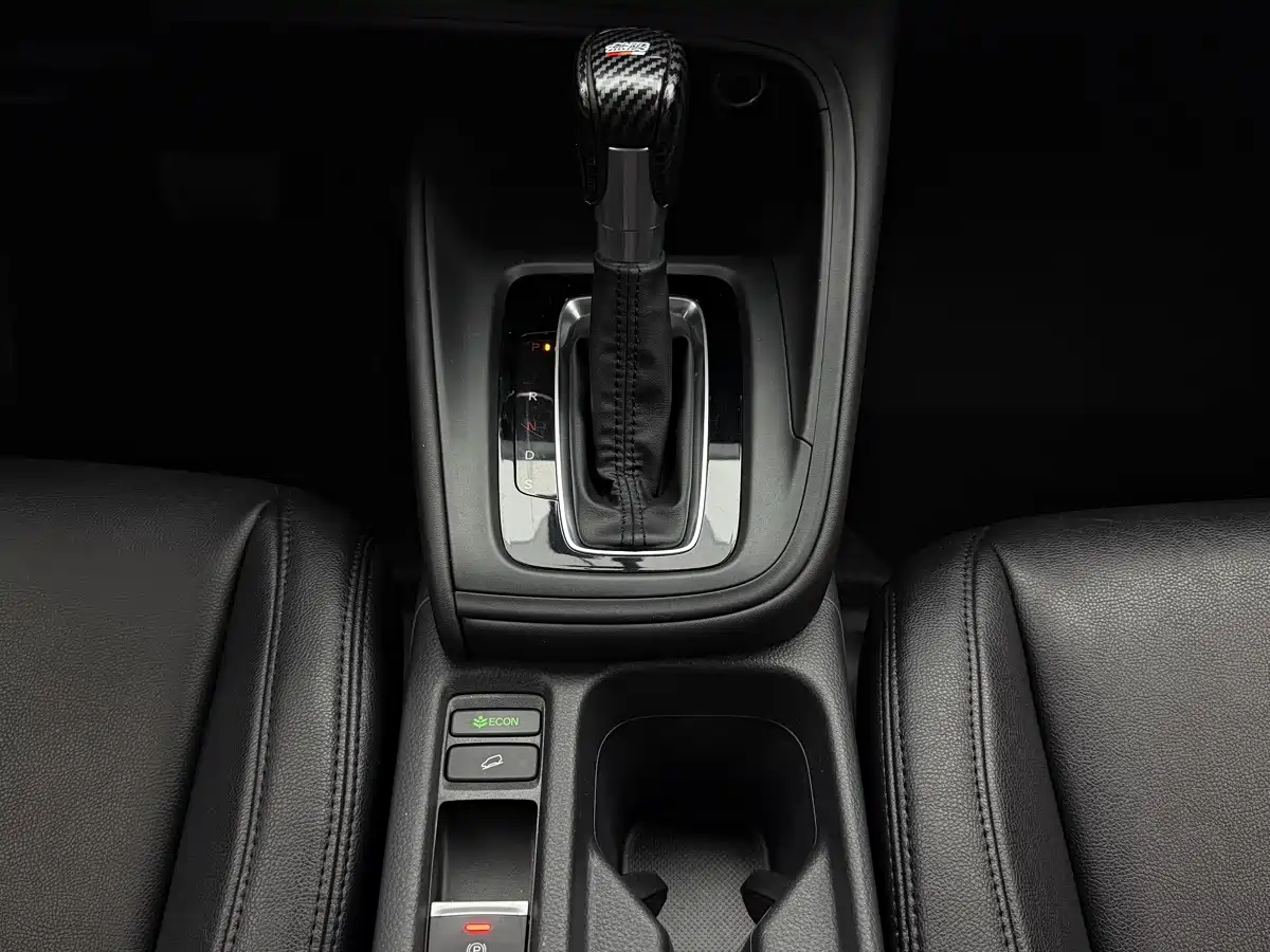 Photo 17 - Honda Vezel
