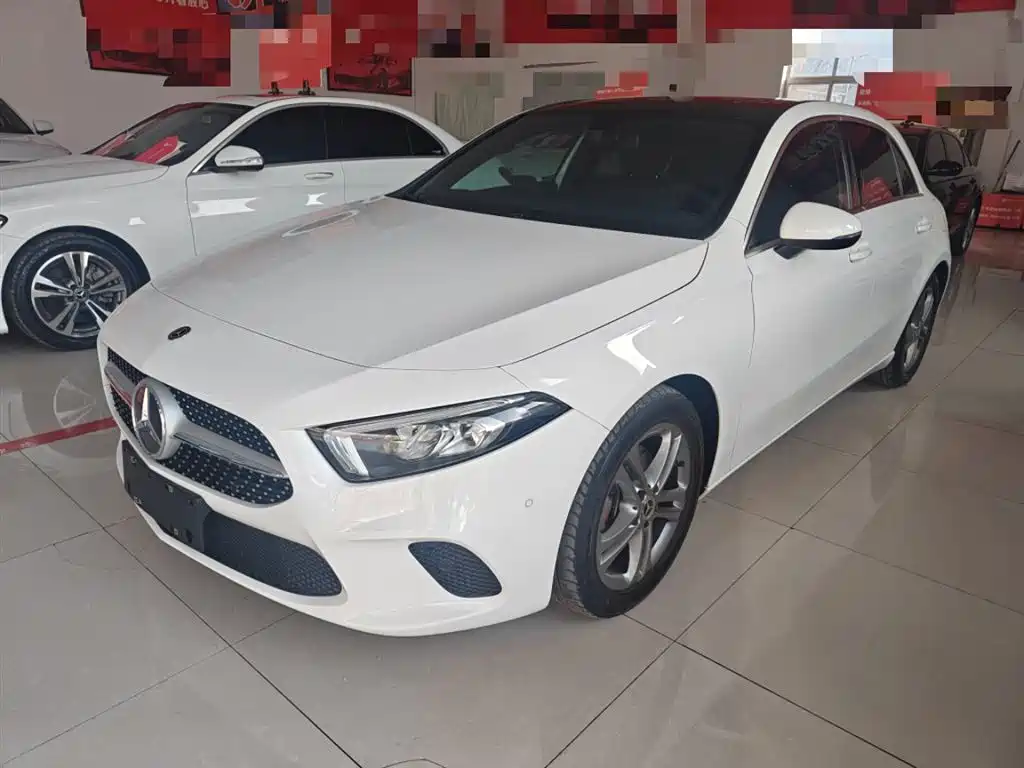 Mercedes-Benz A-Class (Import) 2019 A 200 Dynamic Version