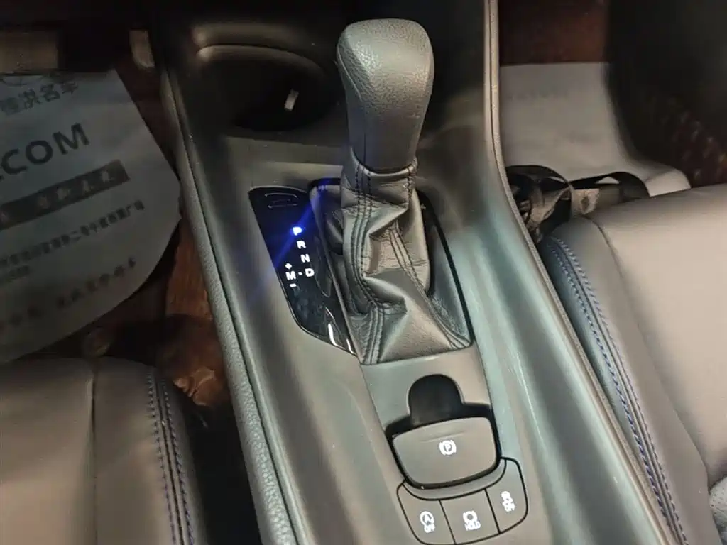 Toyota C-HR 2022 2.0L Leading Edition фото 14