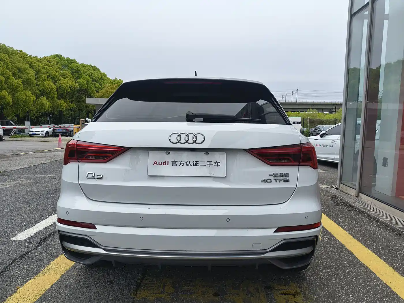 Audi Q3 2023 40 TFSI Fashion Dynamic фото 9