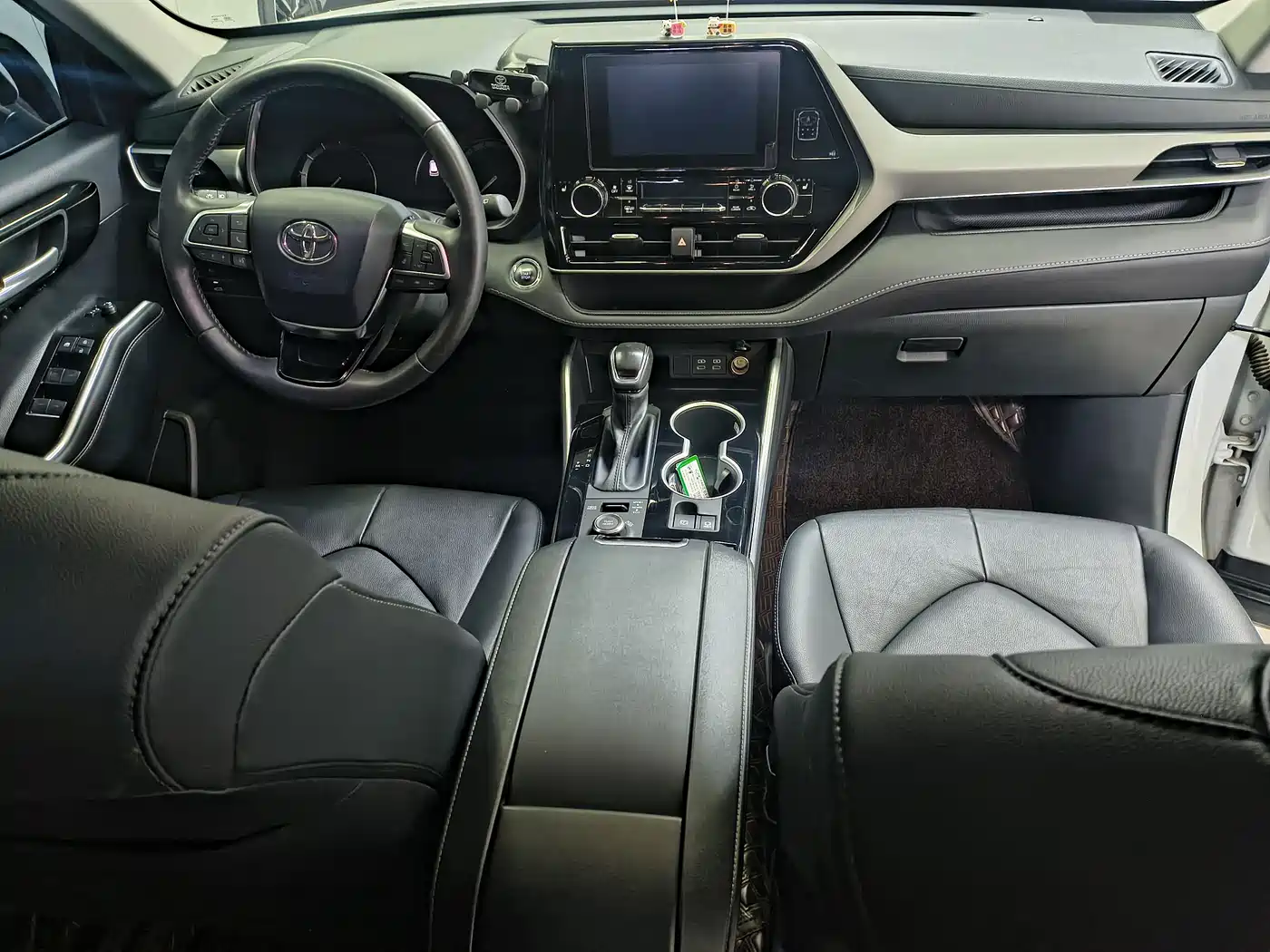 Toyota Highlander 2022 380T 4WD Luxury 7-Seater фото 22