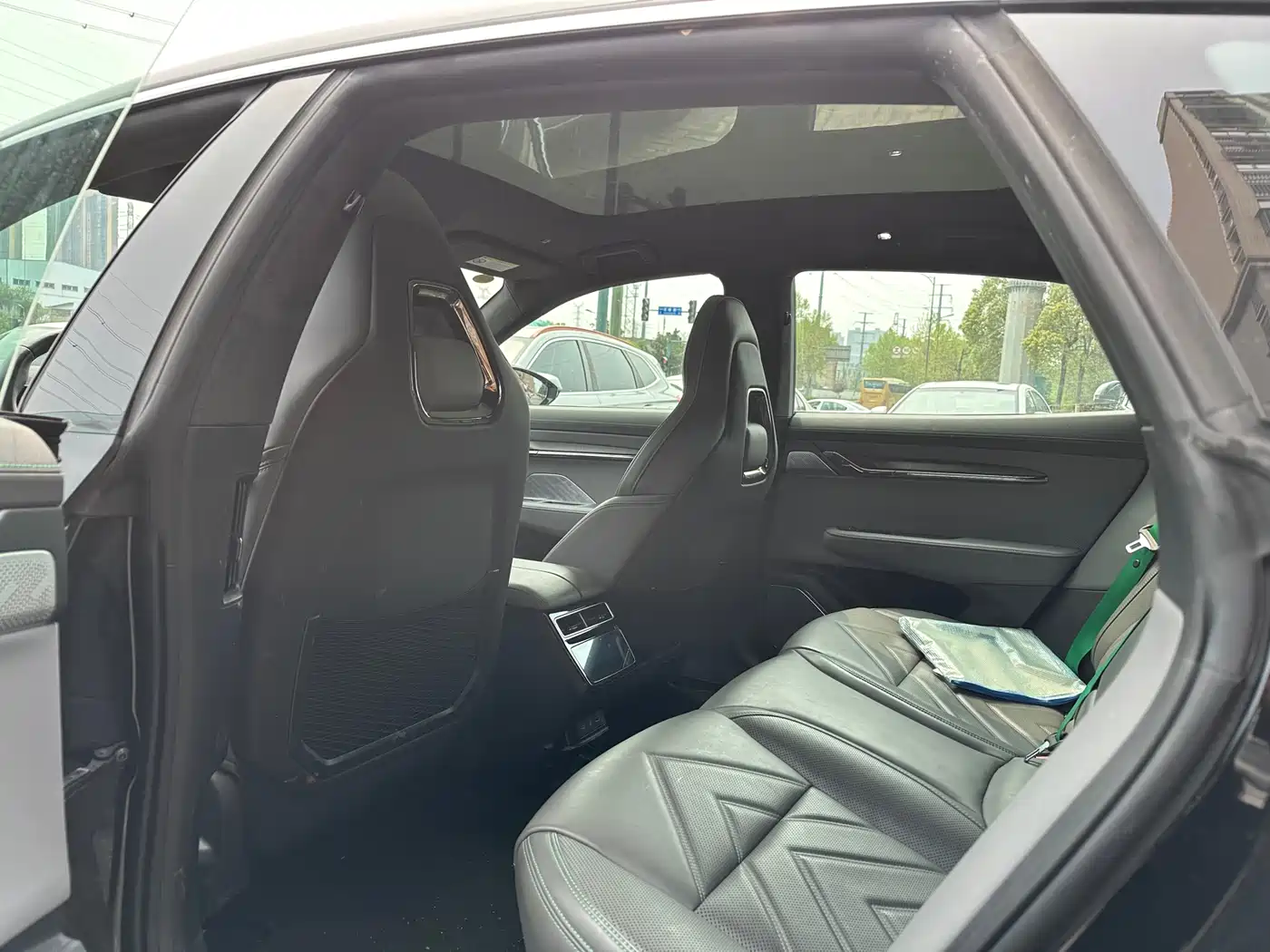 ZEEKR EXTREME KRYPTON 001