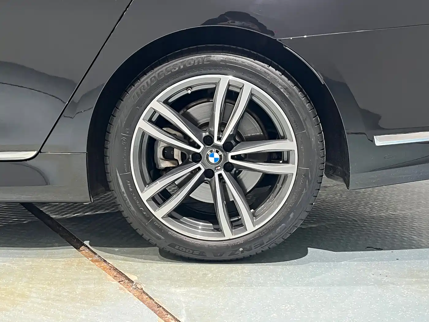BMW 7 Series 2021 Model 730Li M Sport Package фото 11
