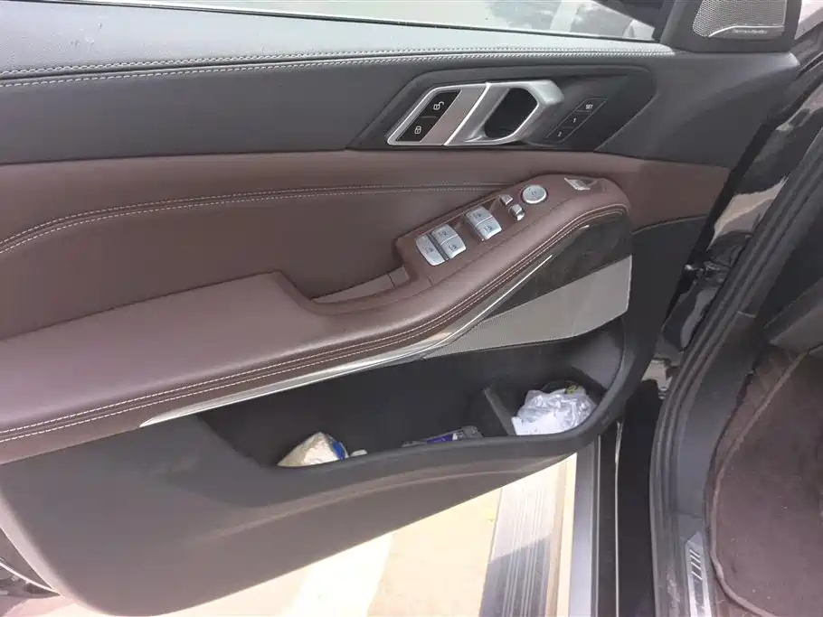 BMW X5 2023 xDrive 30Li Premium M Sport Package фото 7
