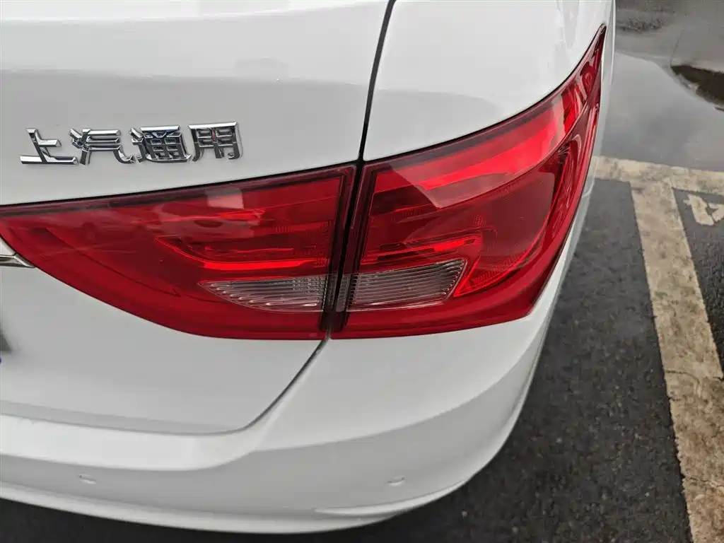 Buick Excelle 2017 15N Manual Elite фото 8