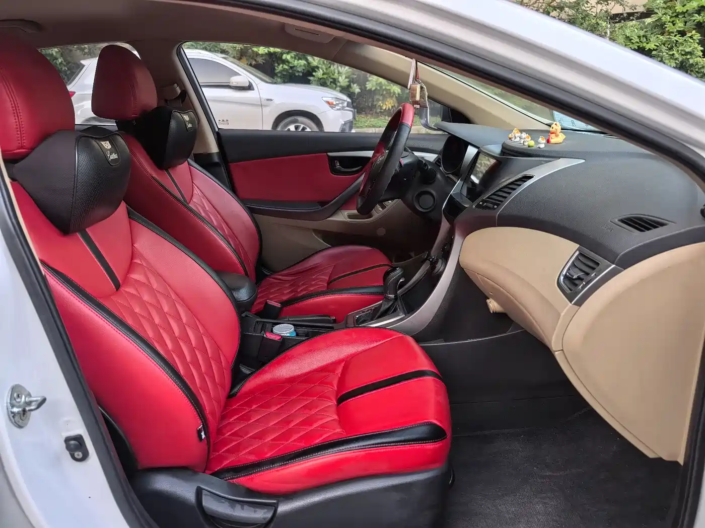 Hyundai Langdong 2013 1.6L Automatic Leading фото 8