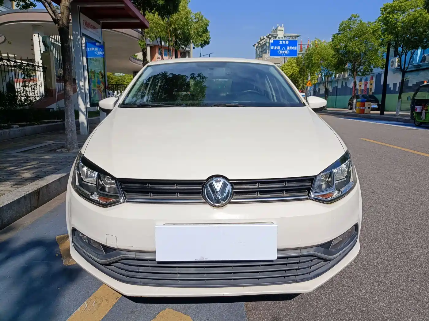 Volkswagen Polo 2018 1.5L Auto Comfort фото 2