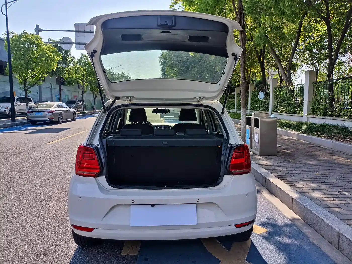 Volkswagen Polo 2018 1.5L Auto Comfort фото 6