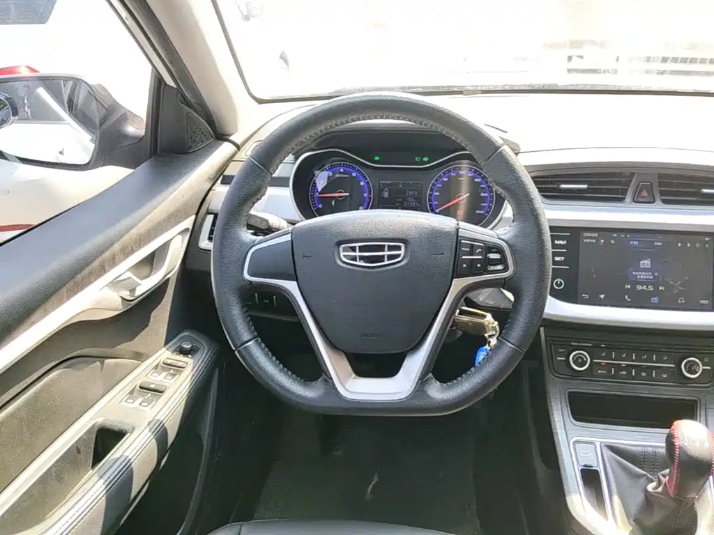 Фото 11 - Geely Vision