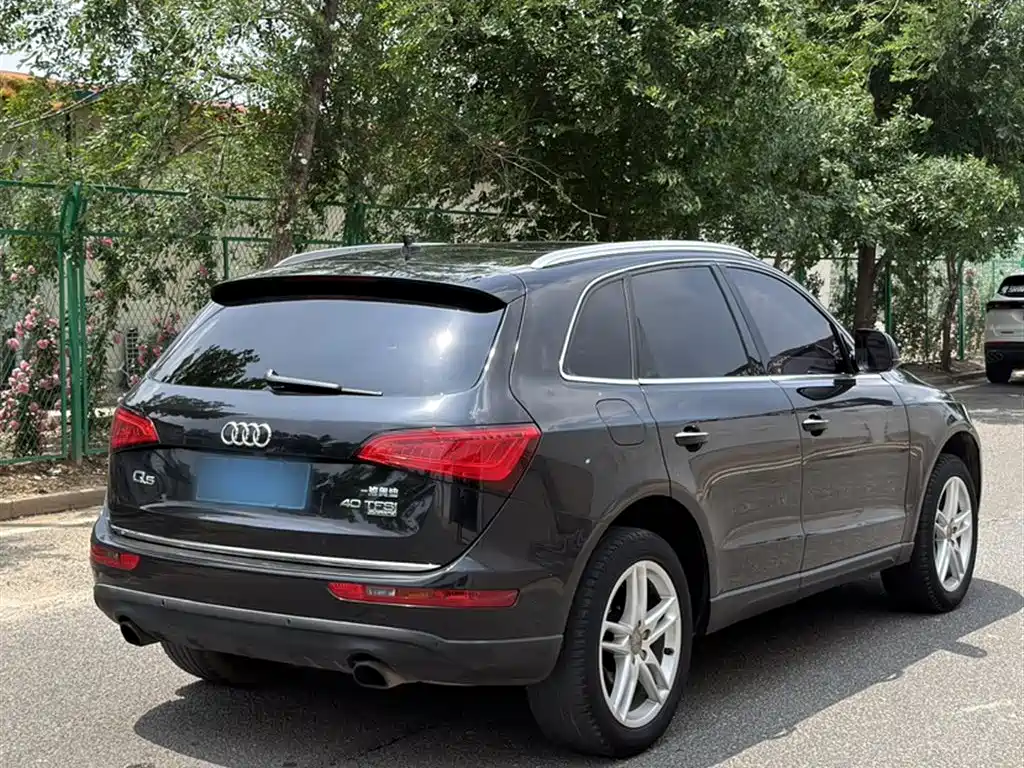 Audi Q5 2016 40 TFSI Comfort Model фото 12
