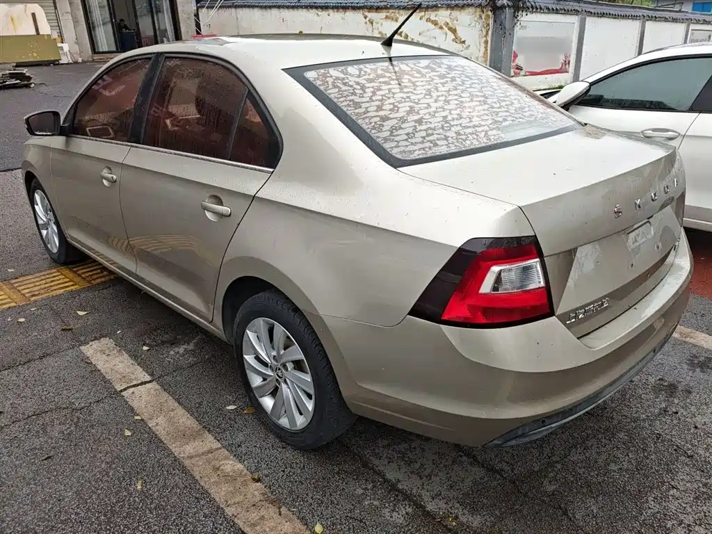 Škoda Rapid 2019 1.5L Automatic Comfort China V фото 5