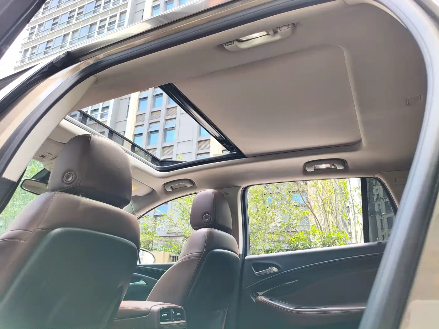 Фото 16 - Buick Envision Plus