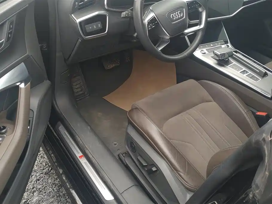 Audi A7L 2024 45TFSI S-line Dream Edition Crystal Package фото 9