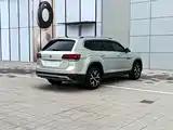 صورة 4 - Volkswagen Teramont