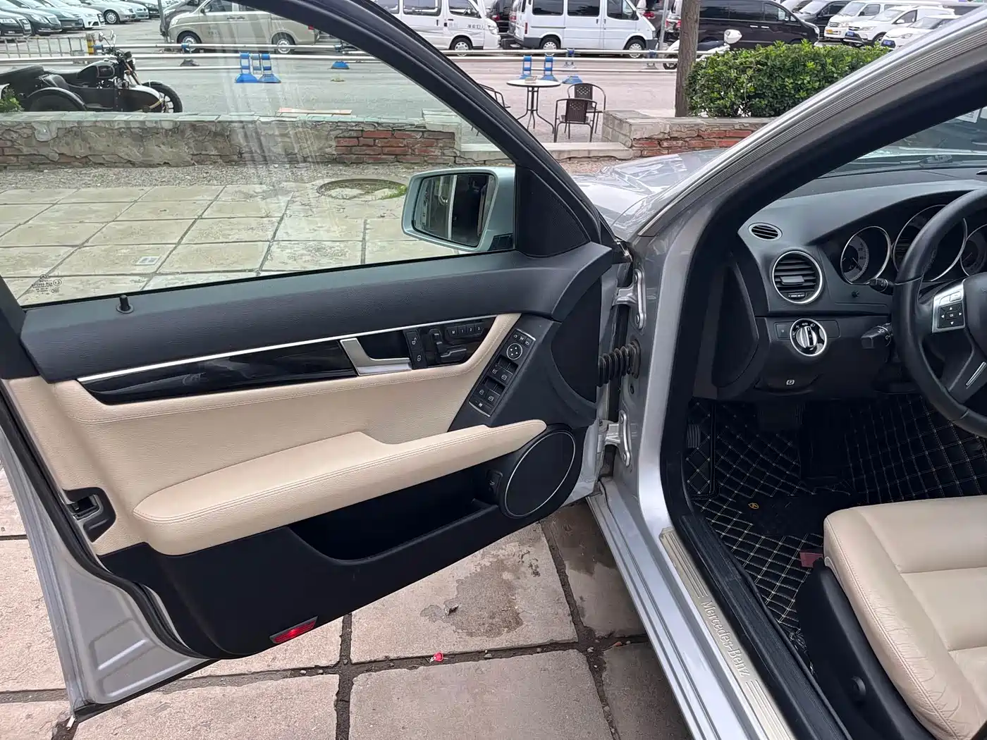 Фото 7 - Mercedes-Benz C-Class