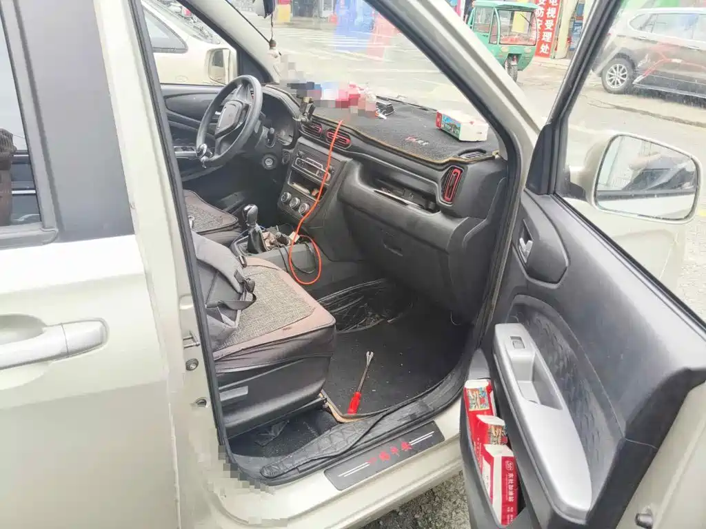 Dongfeng Fengguang Fengguang 380 2023 2022 1.5L Comfort Passenger Van (Leaf Spring) 7-Seater