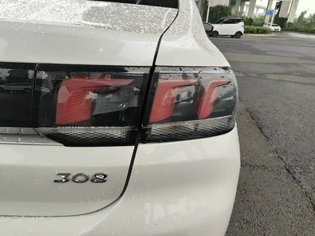 Peugeot 308 2018 2018 1.6L Auto Luxury Edition