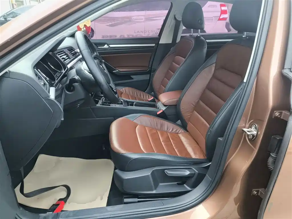Volkswagen Lamando 2015 330TSI DSG Comfort фото 15