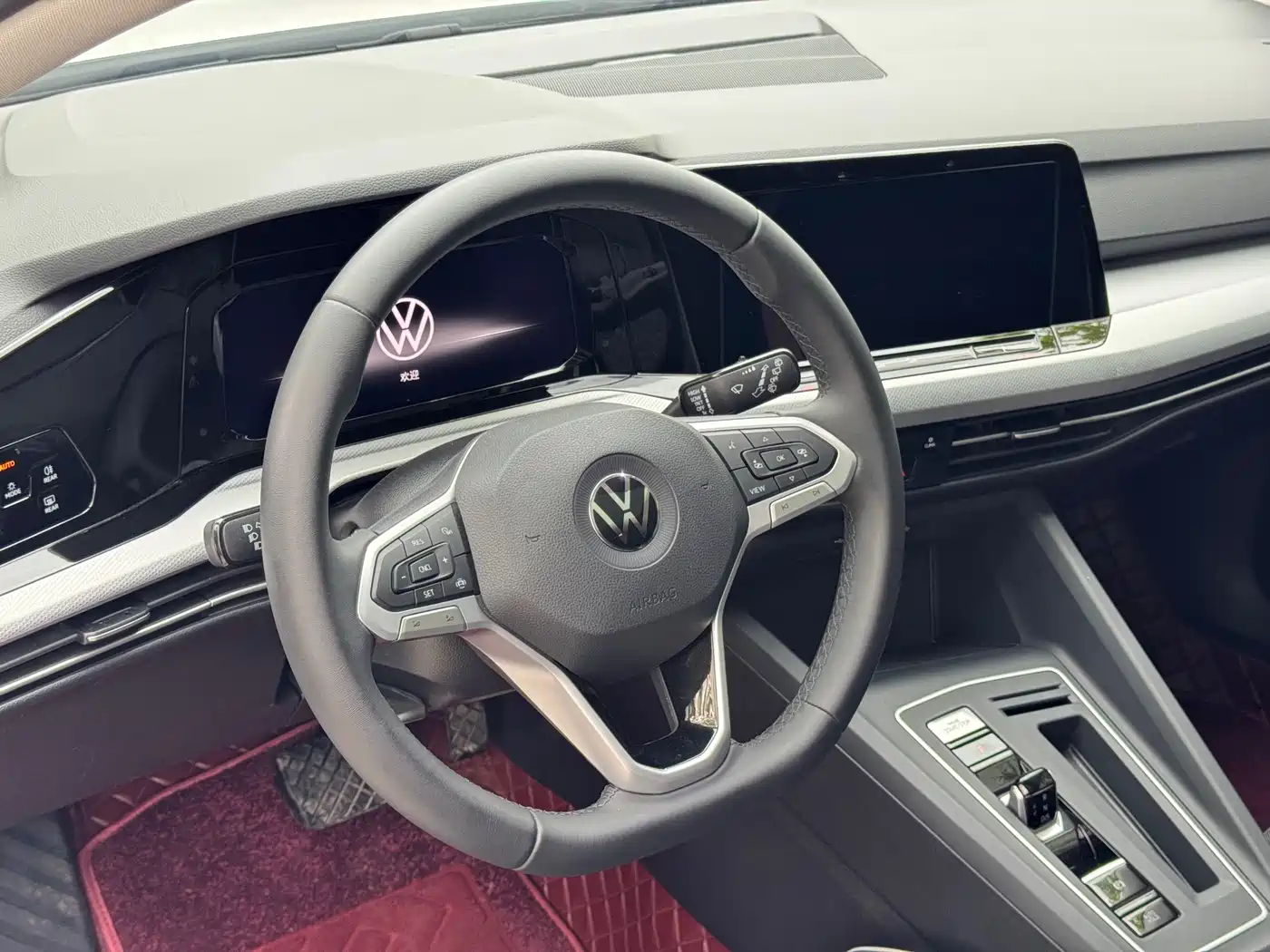 Volkswagen Golf 2024 280TSI DSG Pro 50th Anniversary Edition фото 5