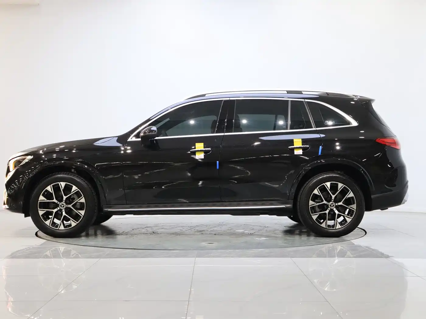 Mercedes-Benz GLC 2024 GLC 260 L 4MATIC Luxury 5-seater фото 5