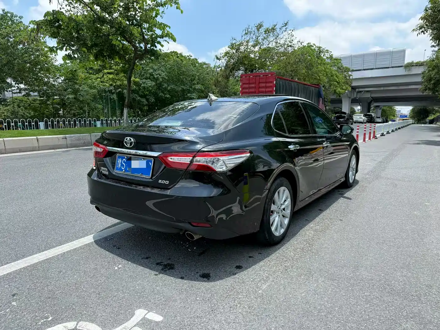 Toyota Camry 2018 2.0G Luxury Edition фото 3