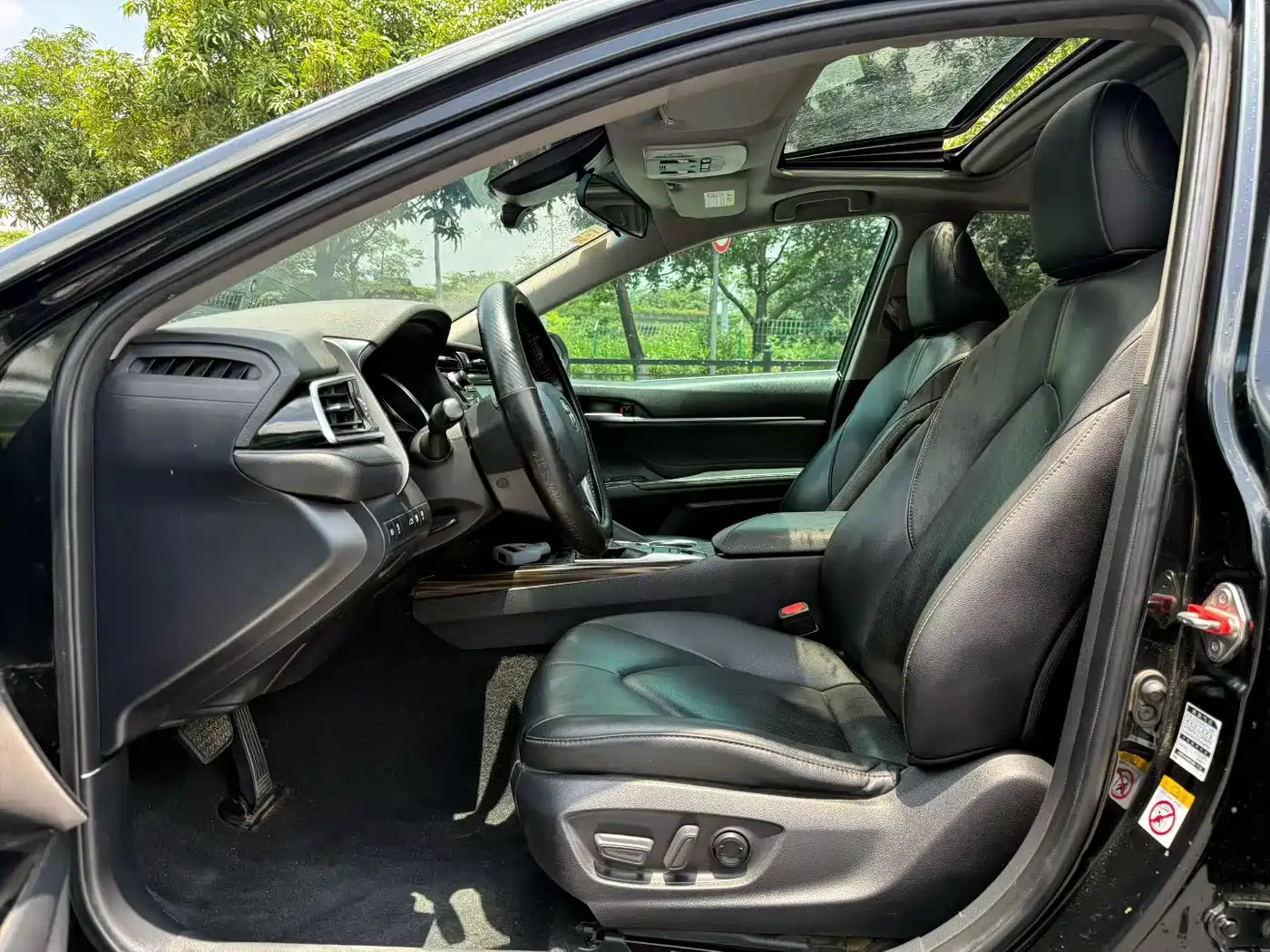 Toyota Camry 2018 2.0G Luxury Edition фото 5