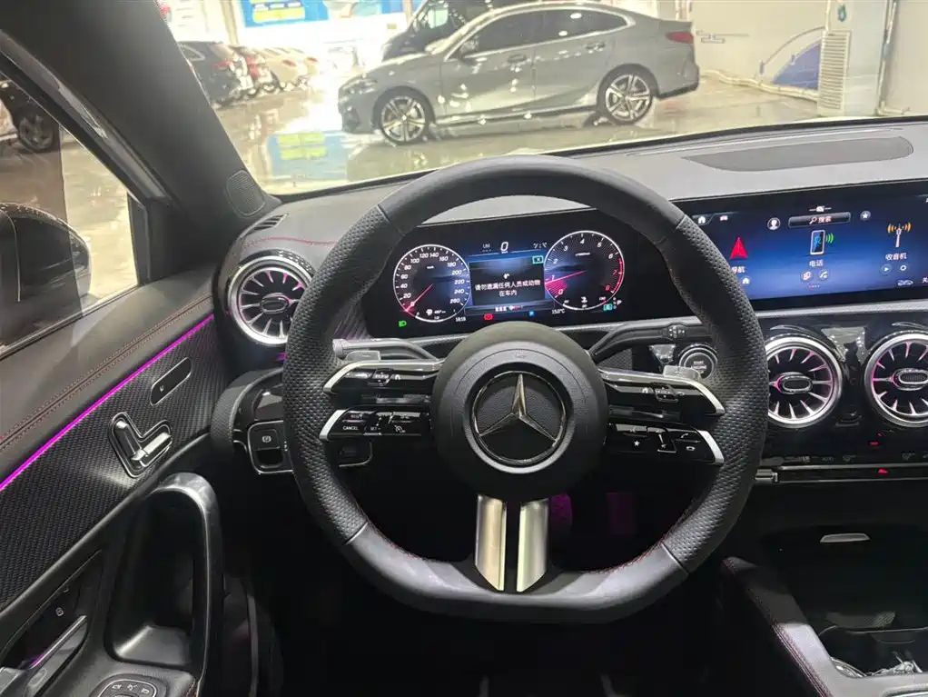 MERCEDES-BENZ CLASS A