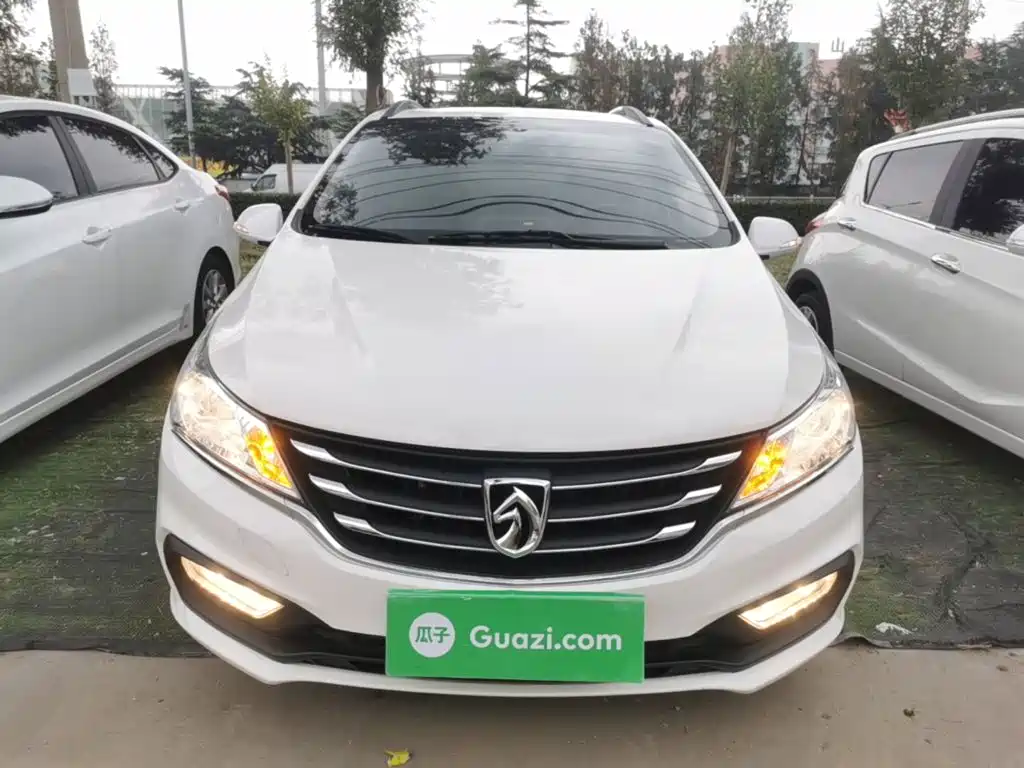 Baojun 310 2016 2016 1.2L Manual Luxury Type