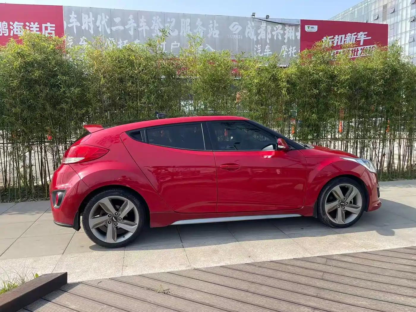 Hyundai Veloster 2012 1.6T Automatic Luxury фото 4