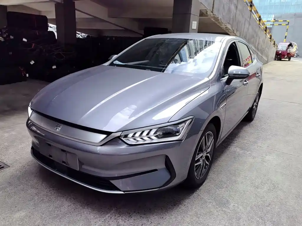 Фото 2 - BYD Qin PLUS