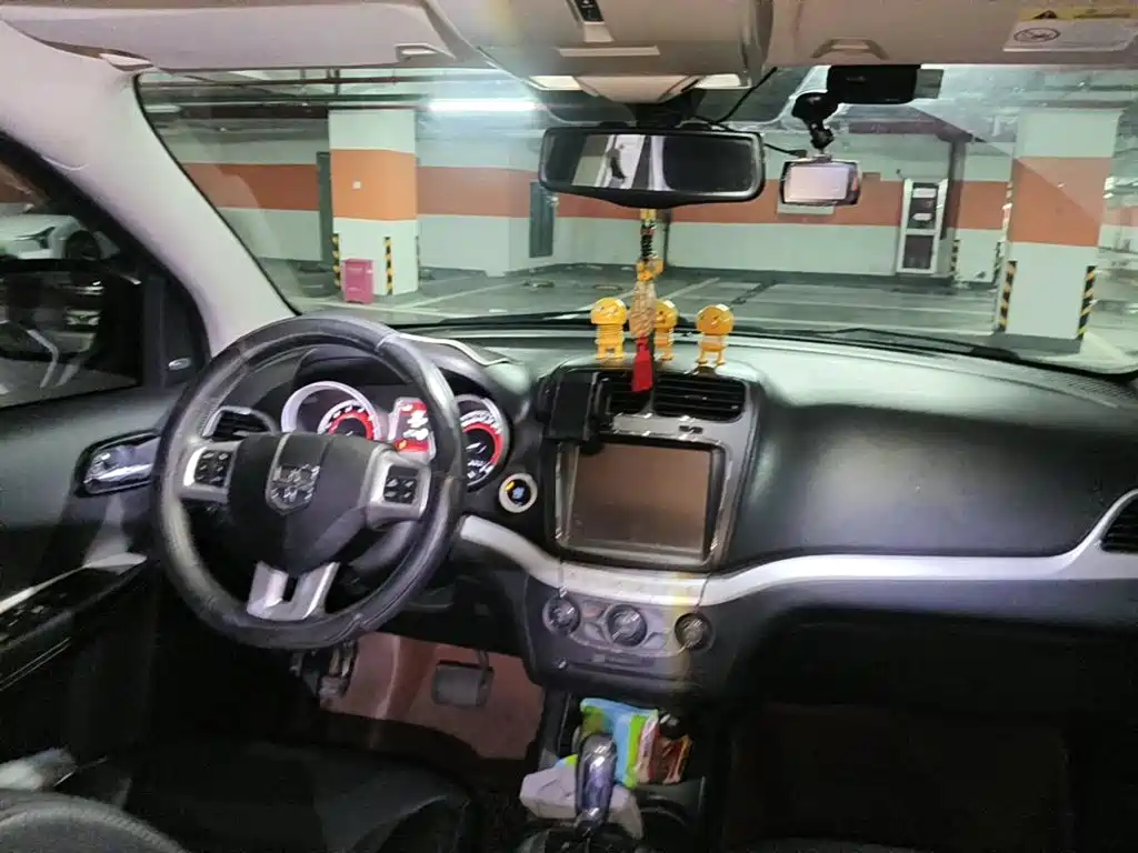 Dodge Journey 2015 2013 Model 2.4L 2WD Premium Edition