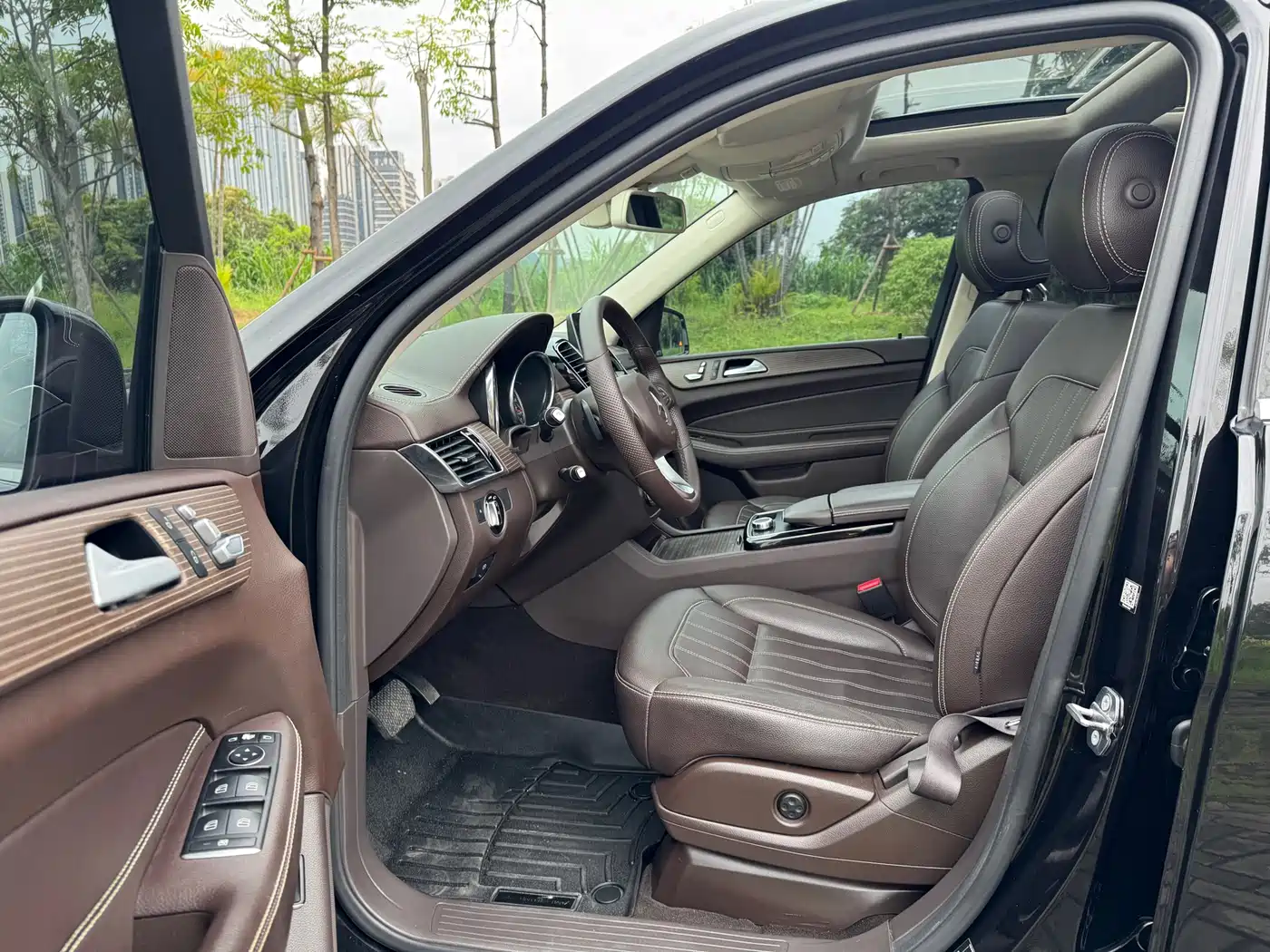 Mercedes-Benz GLE 2018 GLE 320 4MATIC Dynamic Ultimate Edition фото 4