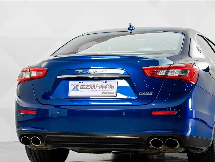 Photo 7 - Maserati Ghibli