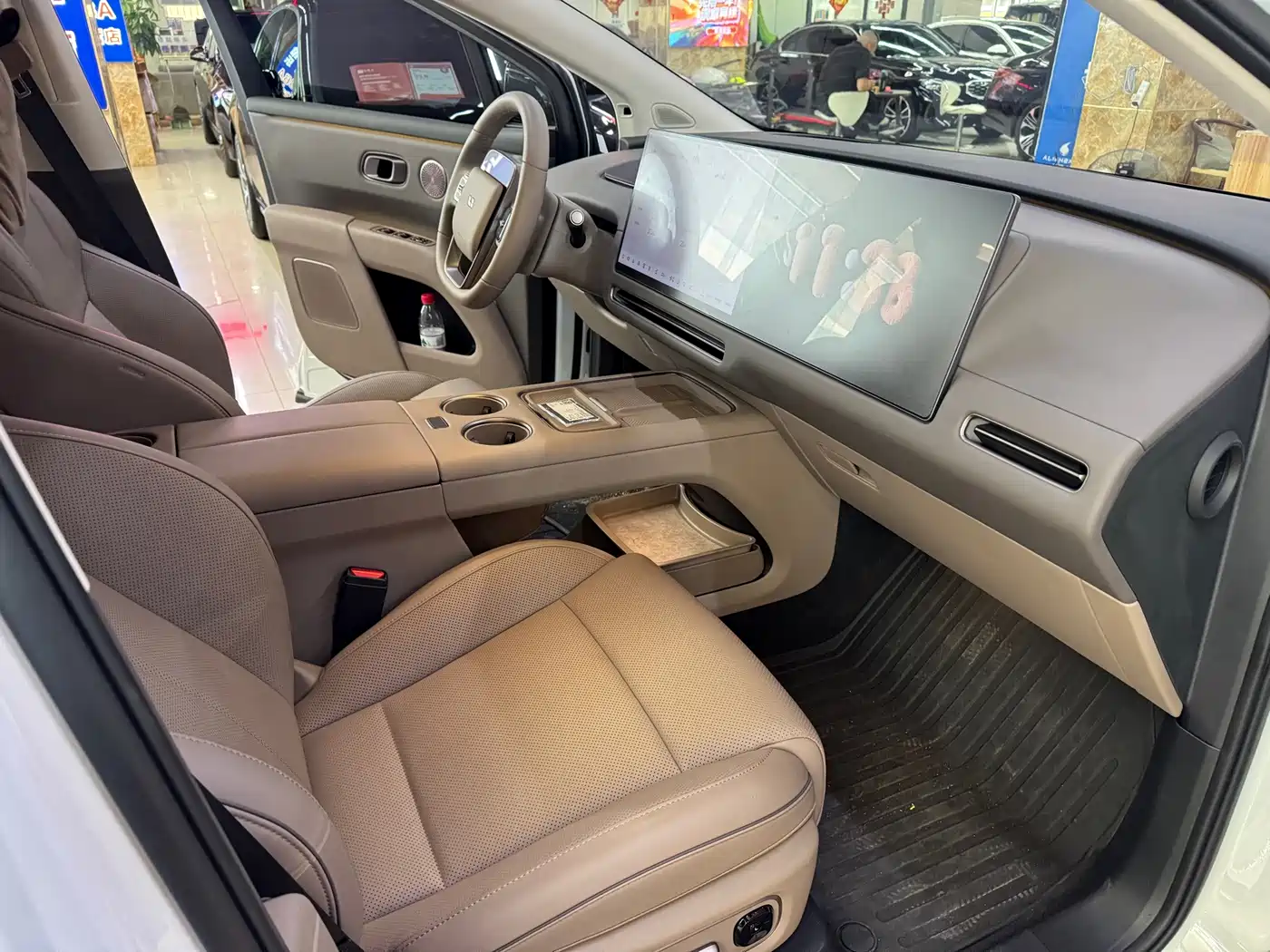 Li Auto Li i8 2025 2025 Standard Edition