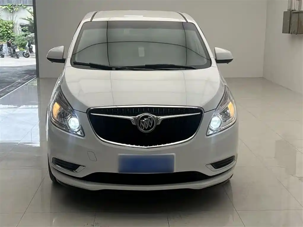 Buick GL8 2018 28T Comfort China VI фото 17