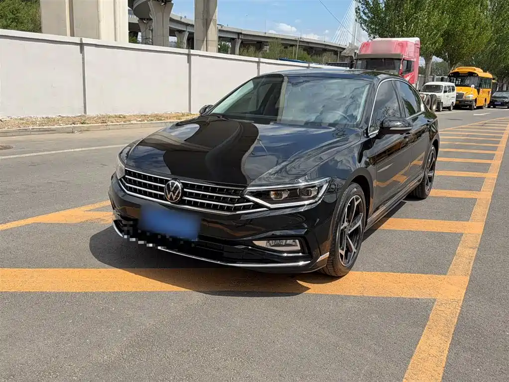 Volkswagen Magotan 2025 Facelift II Public Edition 330TSI DSG Luxury